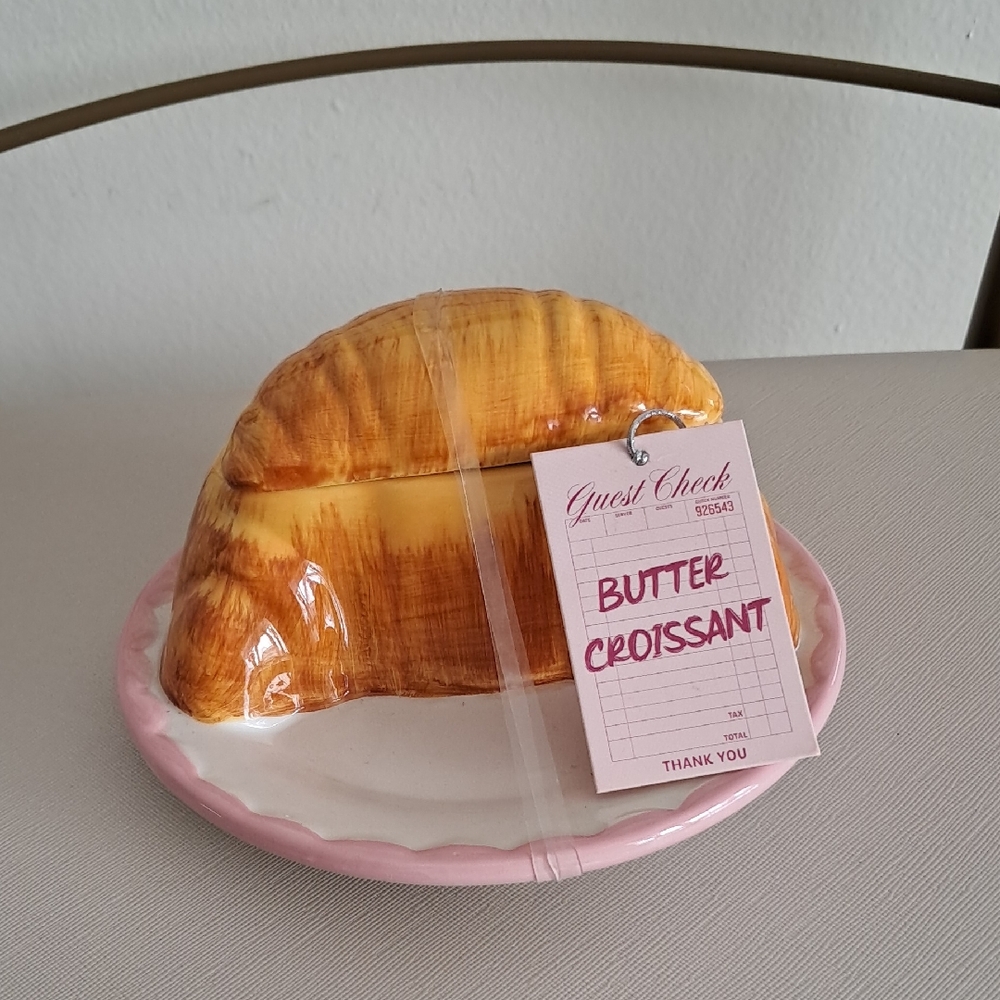 New!Enchante Ceramic Butter Croissant Candle